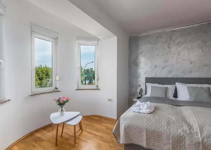 Tea With Sea View Apartament *